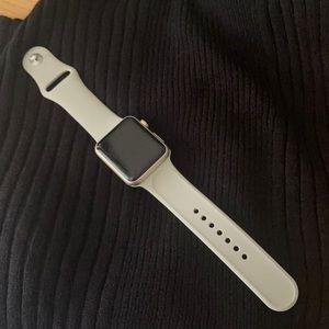 Series 1 Apple Watch- Gold